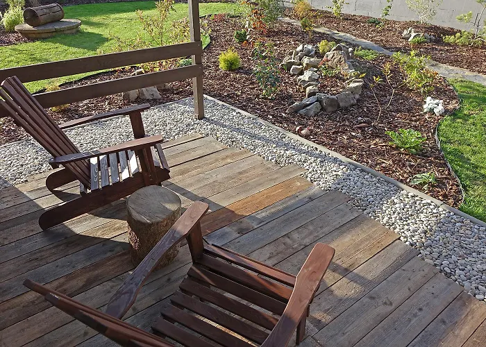 Holiday home Kdovikde Budyne nad Ohri