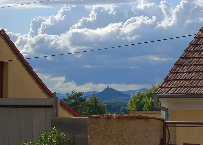 Kdovikde Budyne nad Ohri