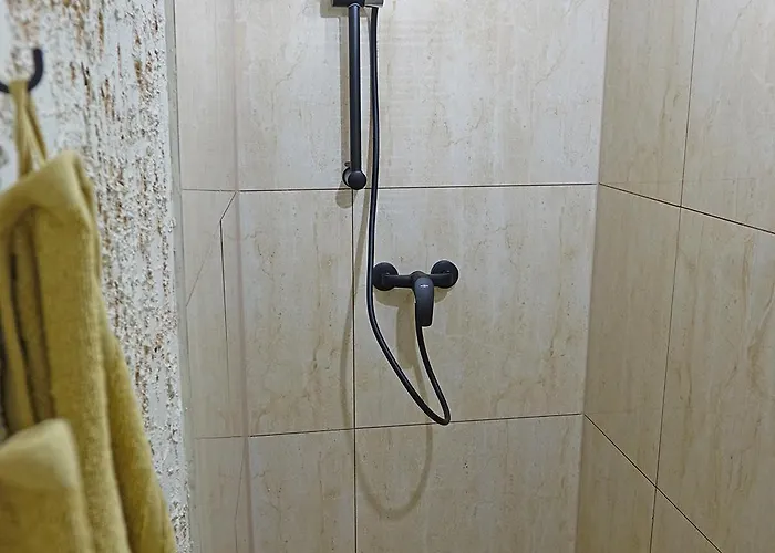 Semesterbostad Kdovikde Budyne nad Ohri